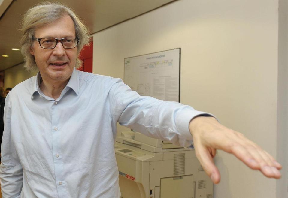 l critico d’arte Vittorio Sgarbi oggi al Caffè della Versiliana parlerà di Alfredo Catarsini