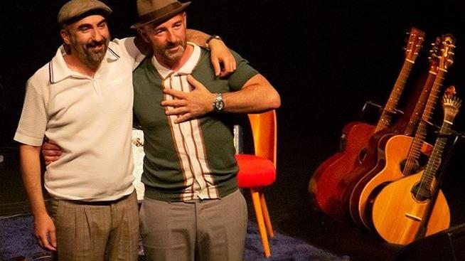 La delicata magia musicale del progetto Miramar colora di note il tramonto