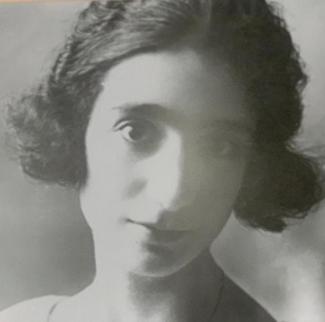 L a tribù delle matriarche di Marmoreto dentro la “Storia di una maestra d’Appennino” 