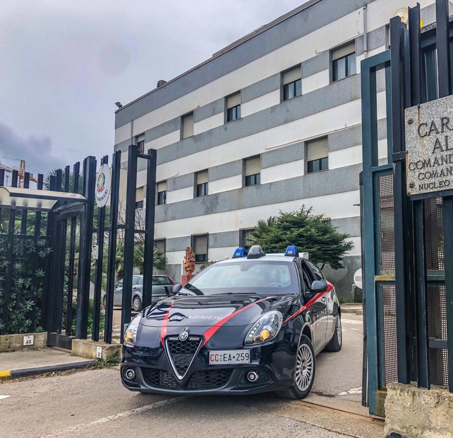 Era ai domiciliari ma se ne andava in giro: arrestato