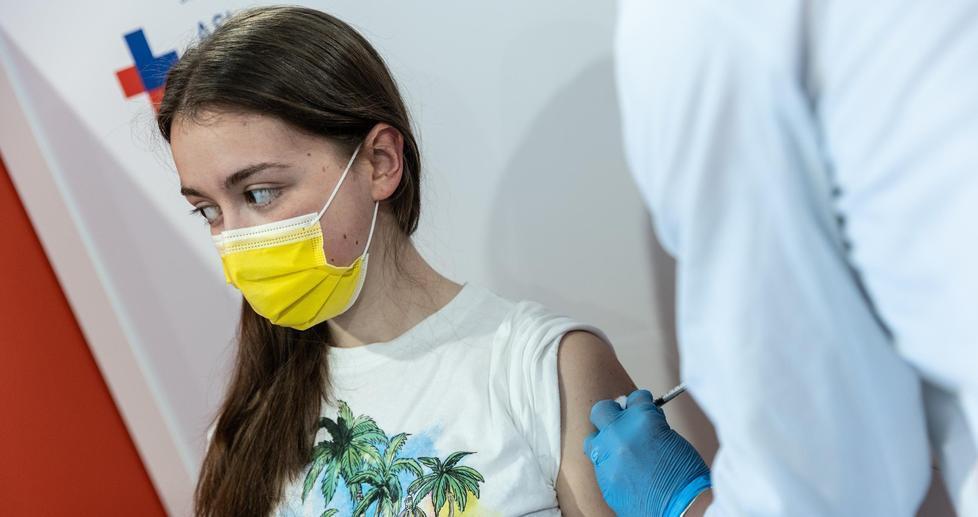 Vaccini in Toscana, i ragazzini li snobbano. La Regione spera nei pediatri: "Convincete i genitori"