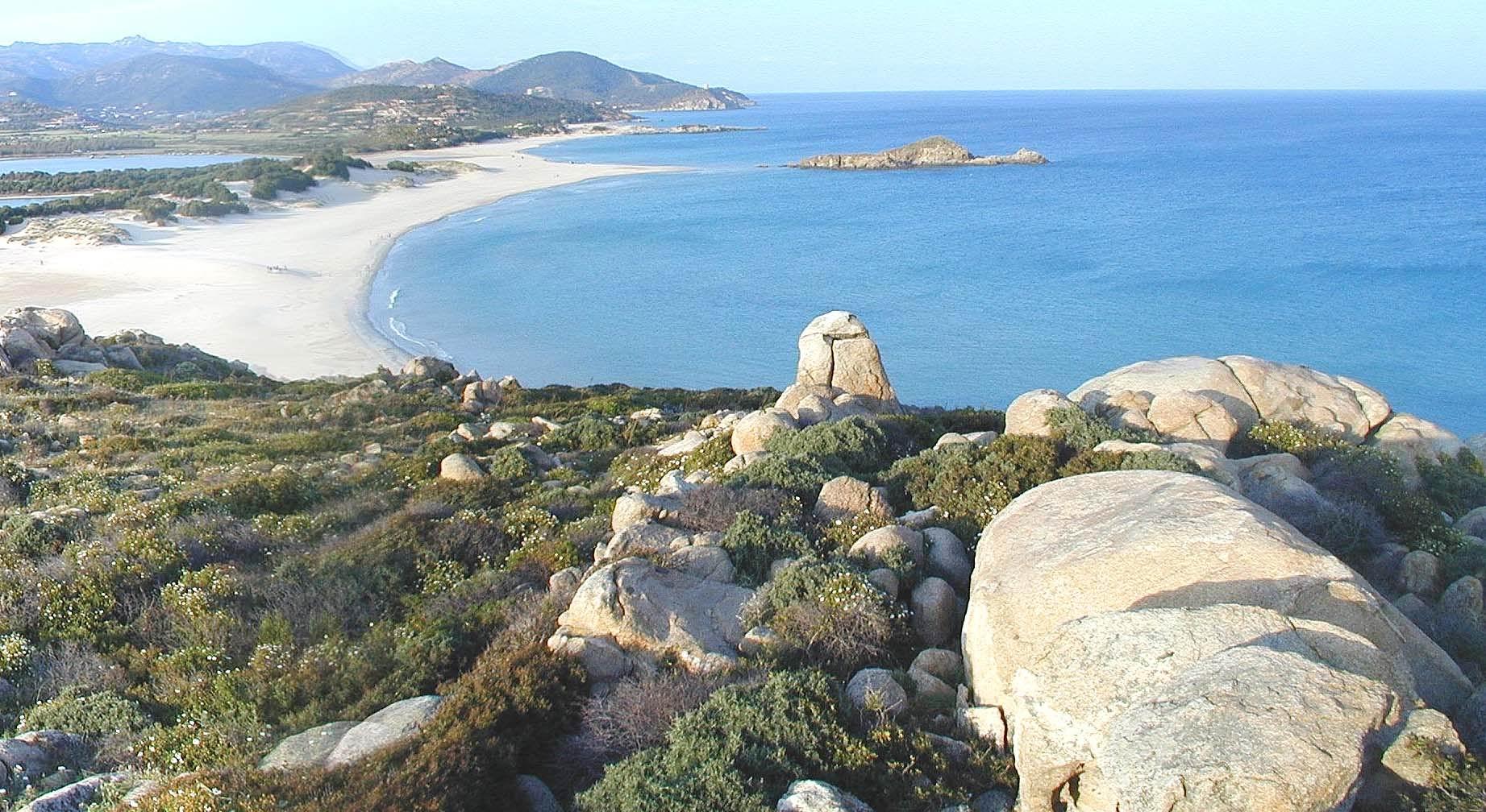 Una delle splendide spiagge di Chia