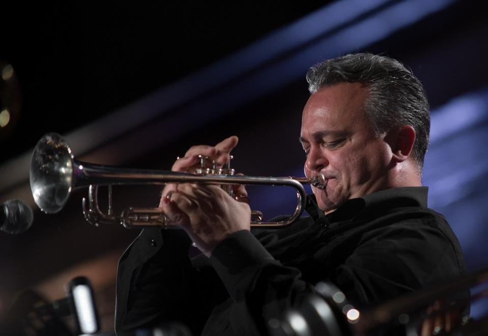 Il trombettista jazz Andrea Tofanelli sarà stasera al Bagno Mergellina