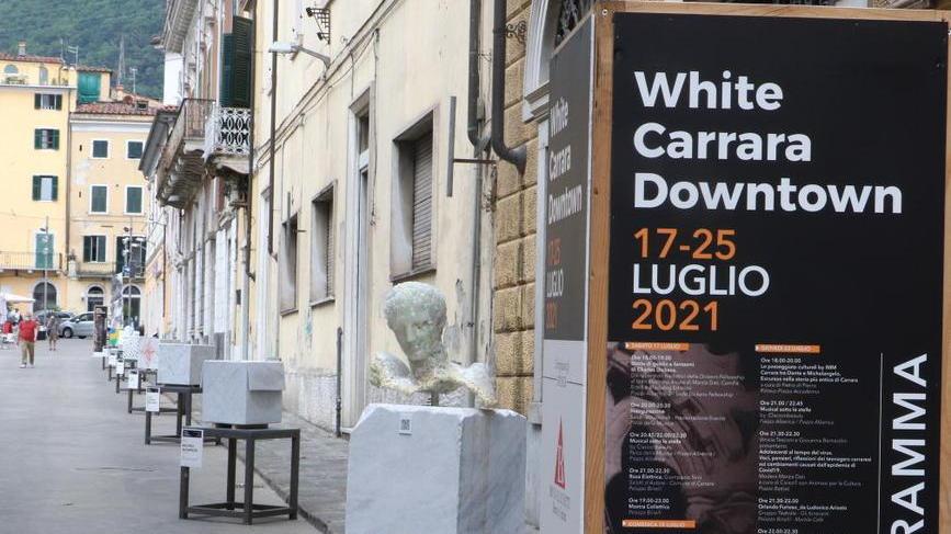 White Carrara Downtown: un museo a cielo aperto e l’orgoglio della pietra