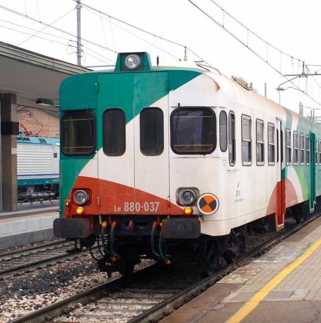 Carta del turista e sconti per chi viaggia in treno lungo la Costa Etrusca 