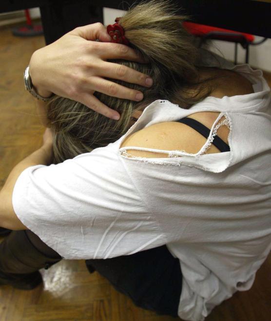 Litiga con l’ex fidanzata e la ferisce alla testa 