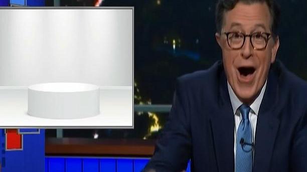La scultura invisibile di Garau arriva sul tavolo del Late Show