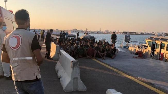 Migranti: naufragio al largo della Tunisia, almeno 17 morti