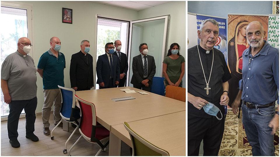 La conferenza stampa nella sede della Caritas con i dirigenti di Banco Bpm e il vescovo Giusti con Paolo Brosio