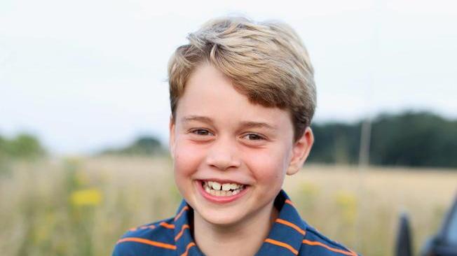 Gb: principe George compie 8 anni, la consueta foto di Kate