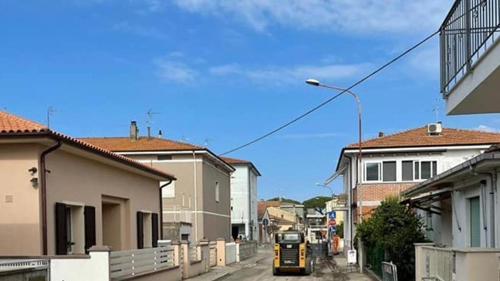 Nuovo asfalto proseguono gli interventi a Donoratico