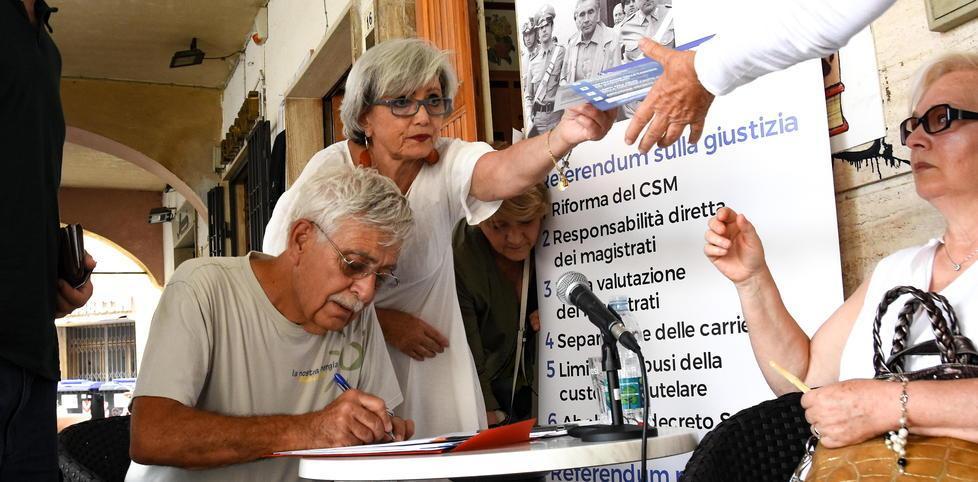 “Un’altra storia” oggi fa tappa al carcere 