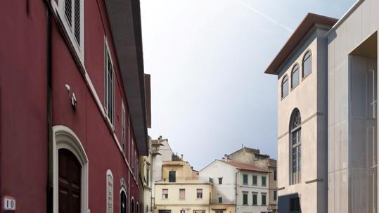 Oggi carreggiata ridotta davanti all’ex ospedale