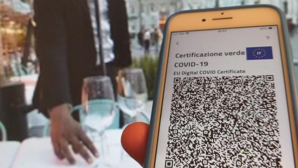 «Il Green pass obbligatorio ucciderà le discoteche»