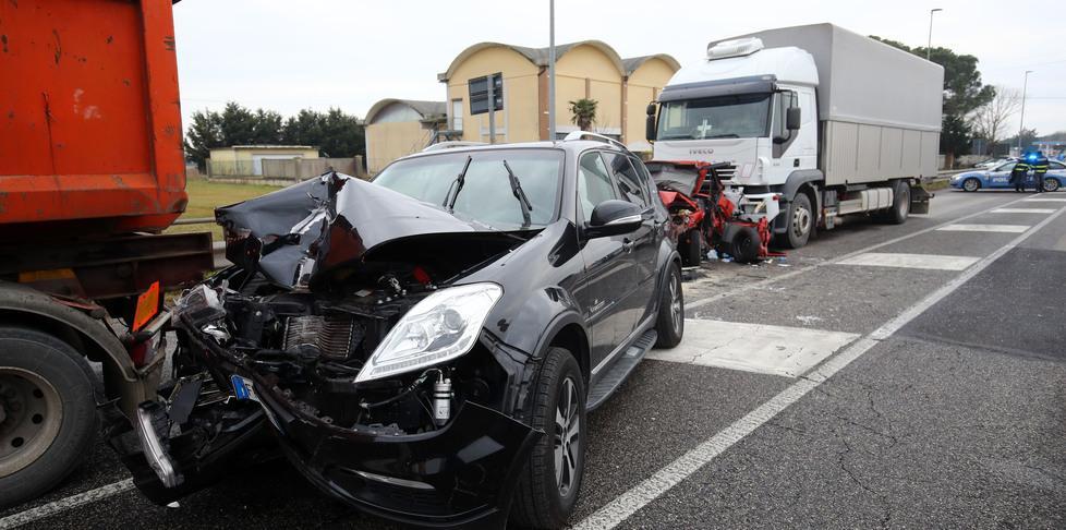 Incrocio pericoloso Benazzi richiede interventi urgenti 