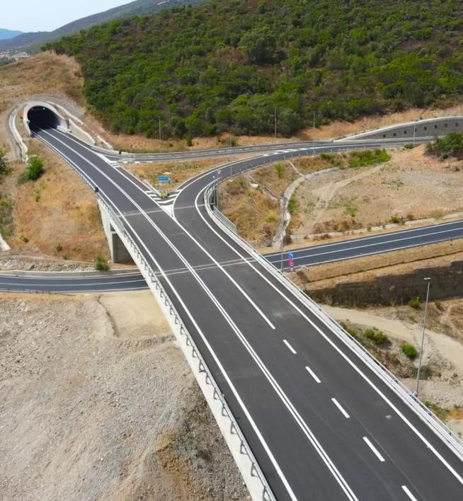 Via libera al traffico per 5,6 chilometri: la spesa complessiva è stata di 52 milioni