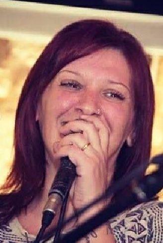 La Help Band si esibisce nelle Tenute Li Lioni