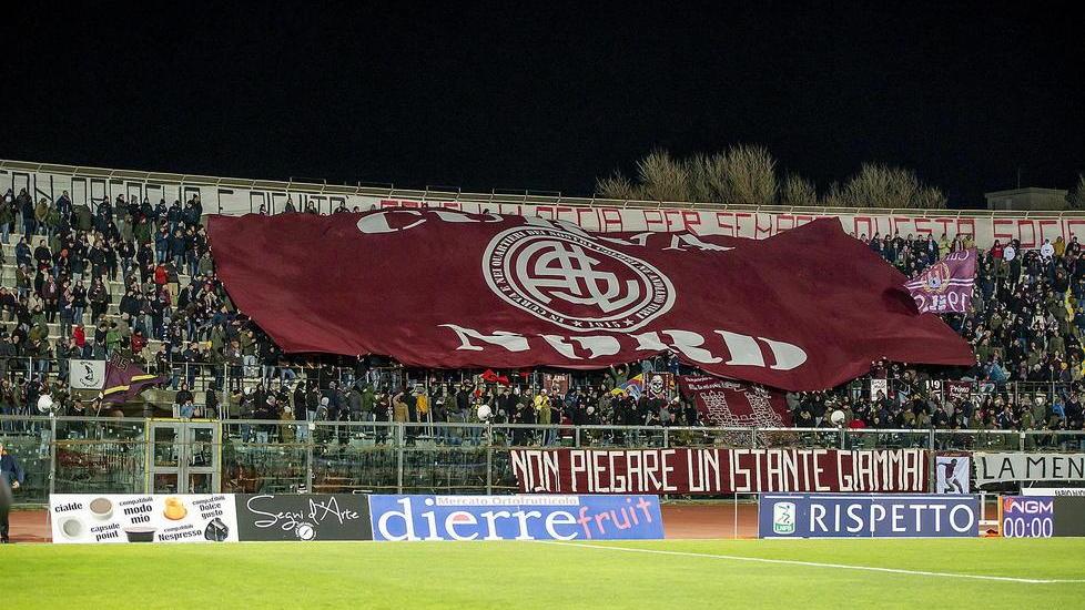 Livorno calcio: iscritti, ma l’agonia continua per almeno due motivi