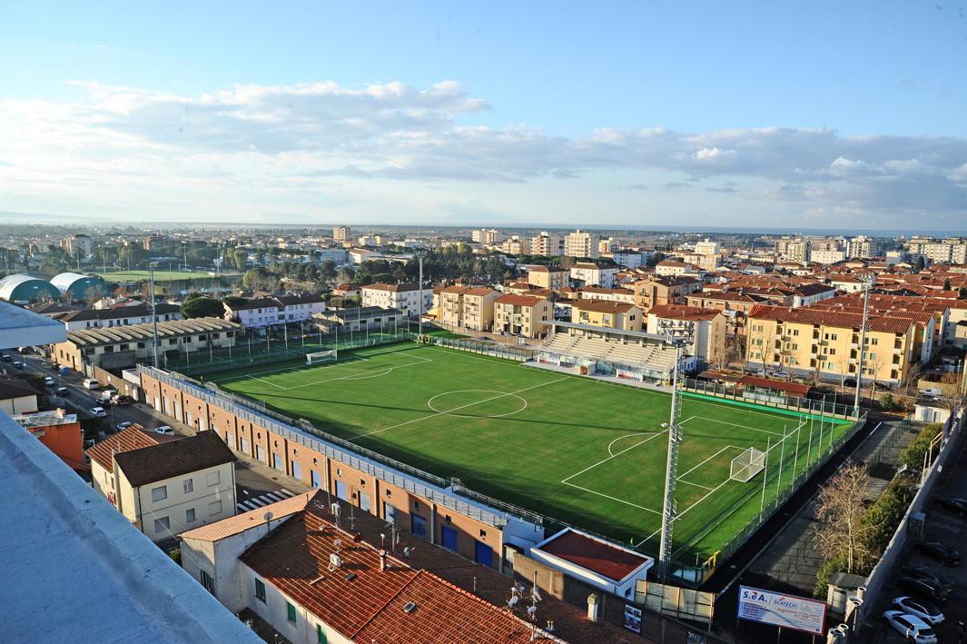 Lo stadio Loris Rossetti di Cecina