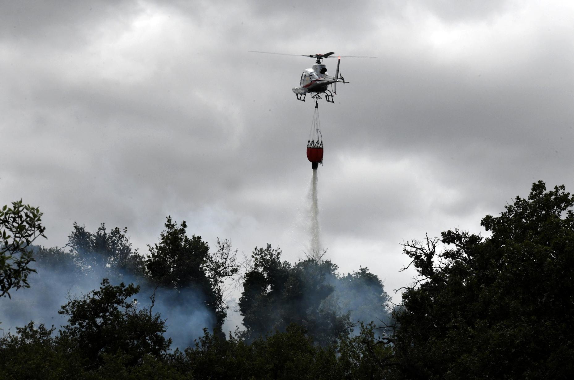 Elicottero antincendi, immagine di repertorio