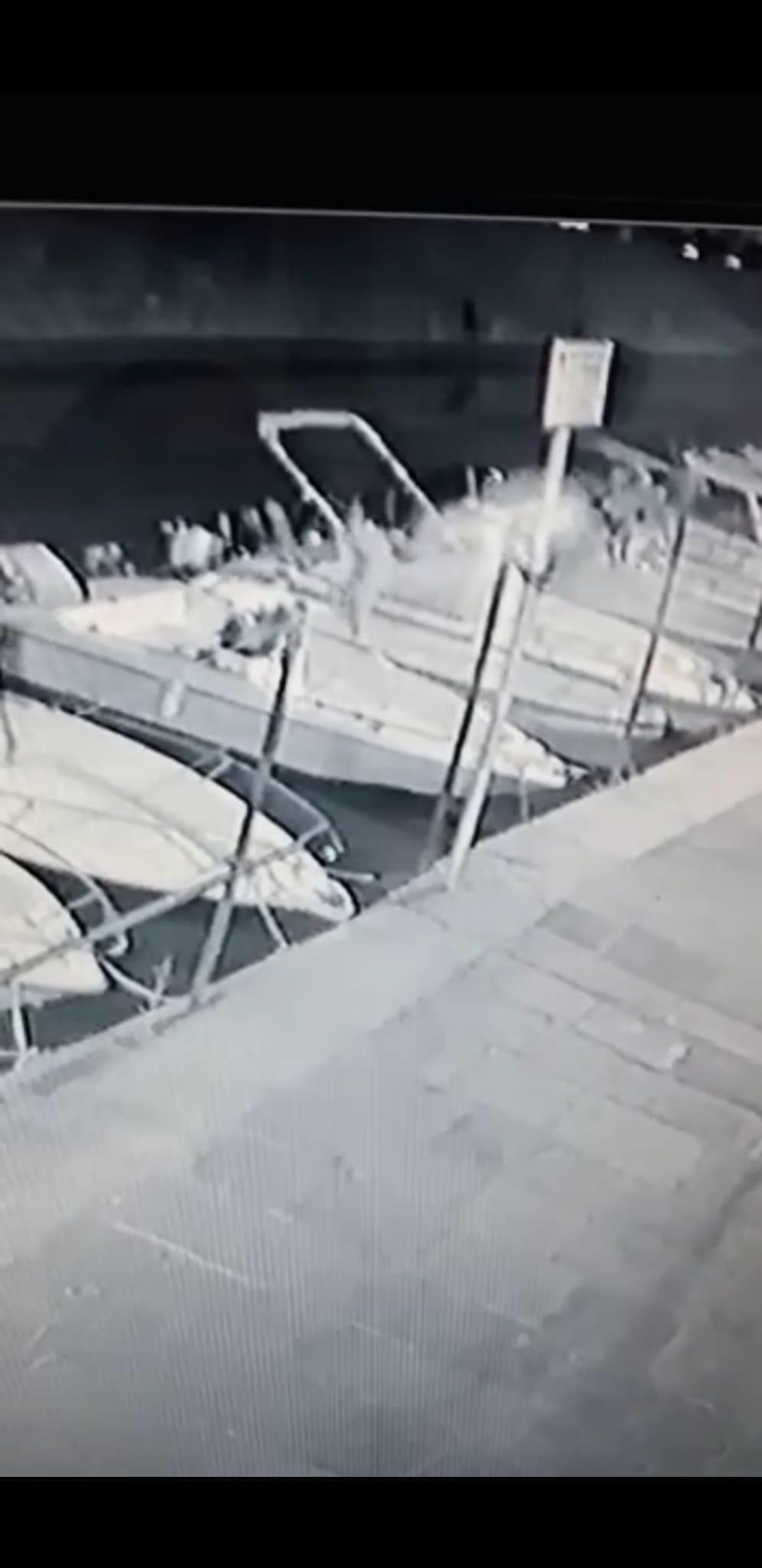 Il ladro di motori sulle barche di notte per un sopralluogo: allarme al circolo nautico 