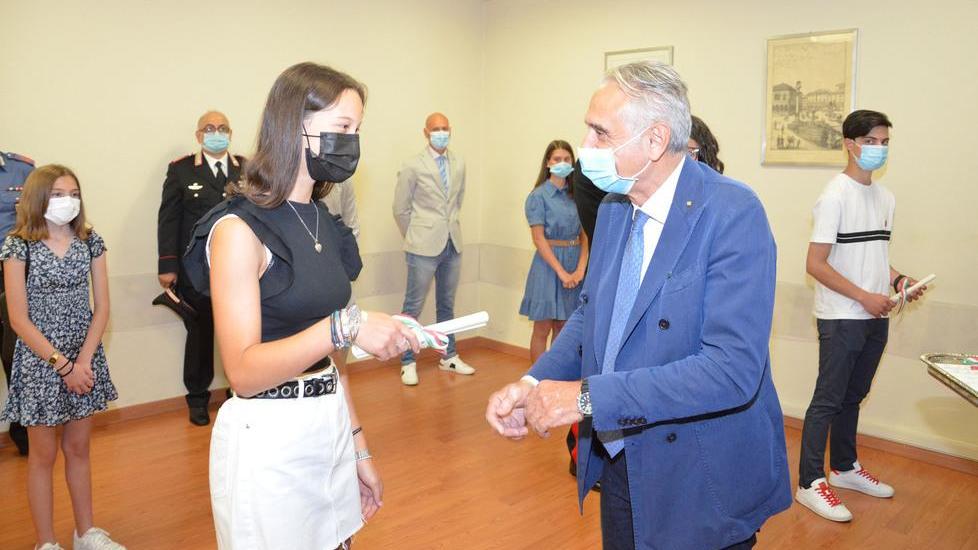 Fondazione Manodori assegna borse di studio ai figli dei carabinieri