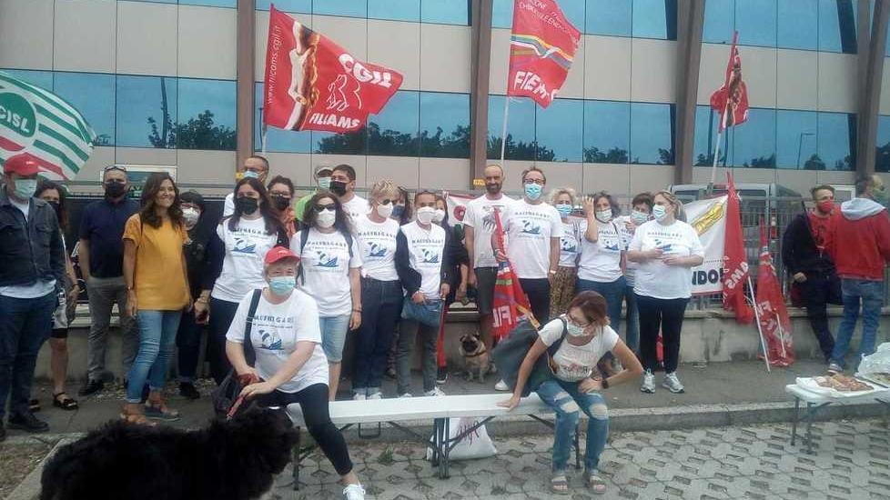 S’inasprisce la vertenza l’azienda non va al Mise Oggi corteo e presidio