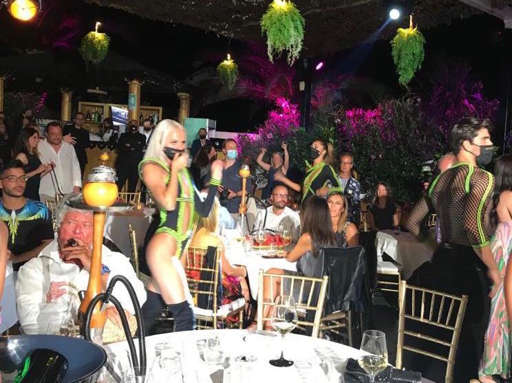 Briatore riaccende i motori cena e spettacolo al Billionaire