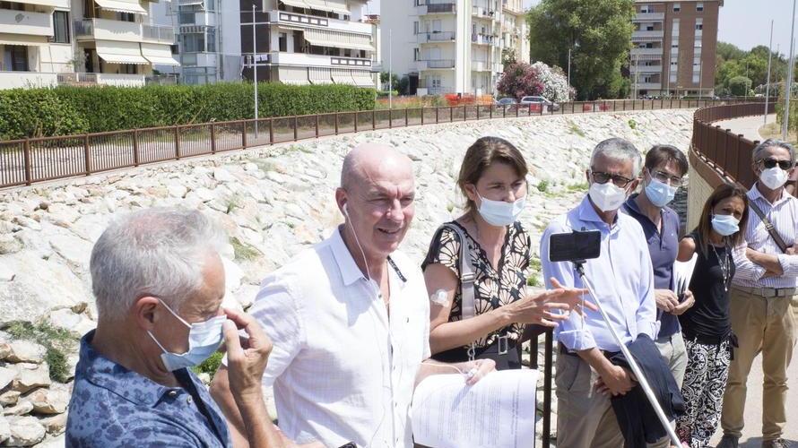 Cattivi odori lungo il rio Maggiore, arriva la soluzione: una centralina "pulirà" l'acqua