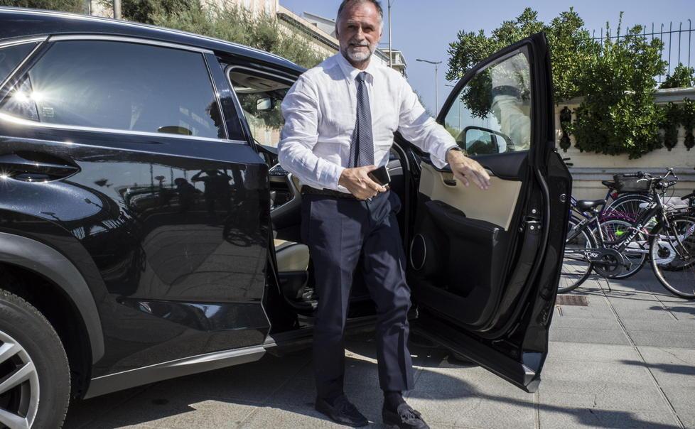 Il ministro del turismo a Livorno e la promessa ai balneari: soluzioni per le concessioni 
