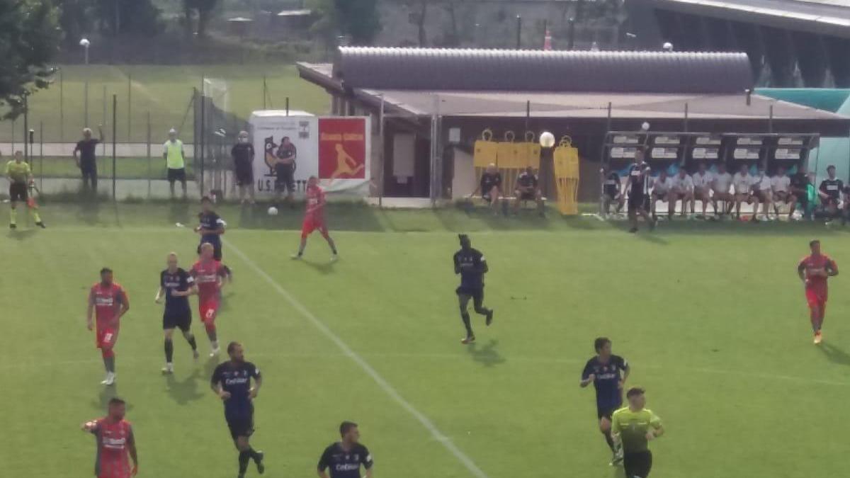 Il Pisa raggiunto dalla Cremonese sotto gli occhi di Knaster