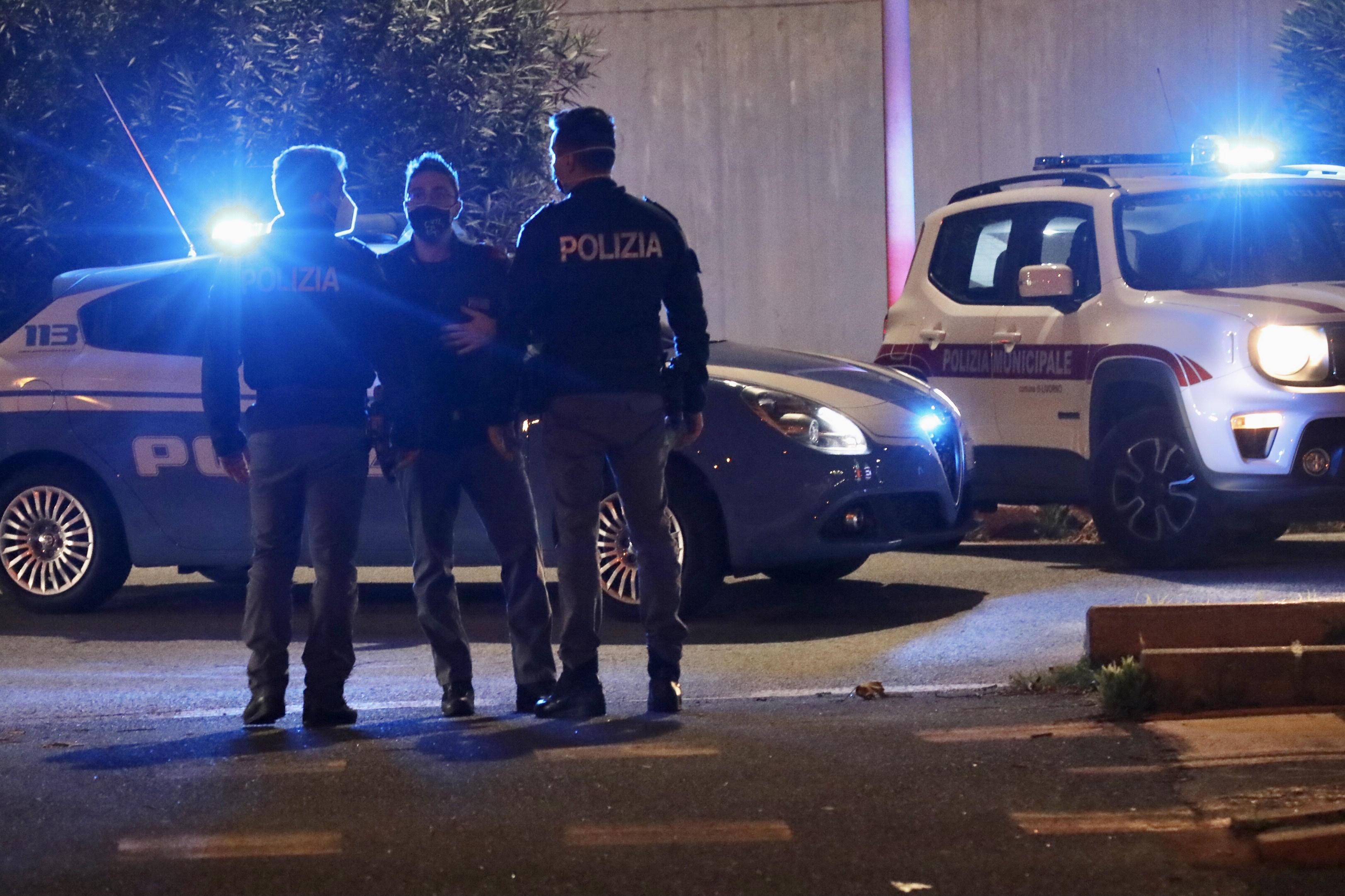 Va a casa della mamma e prende a pugni la sorella: arrestato nella notte alla Guglia 