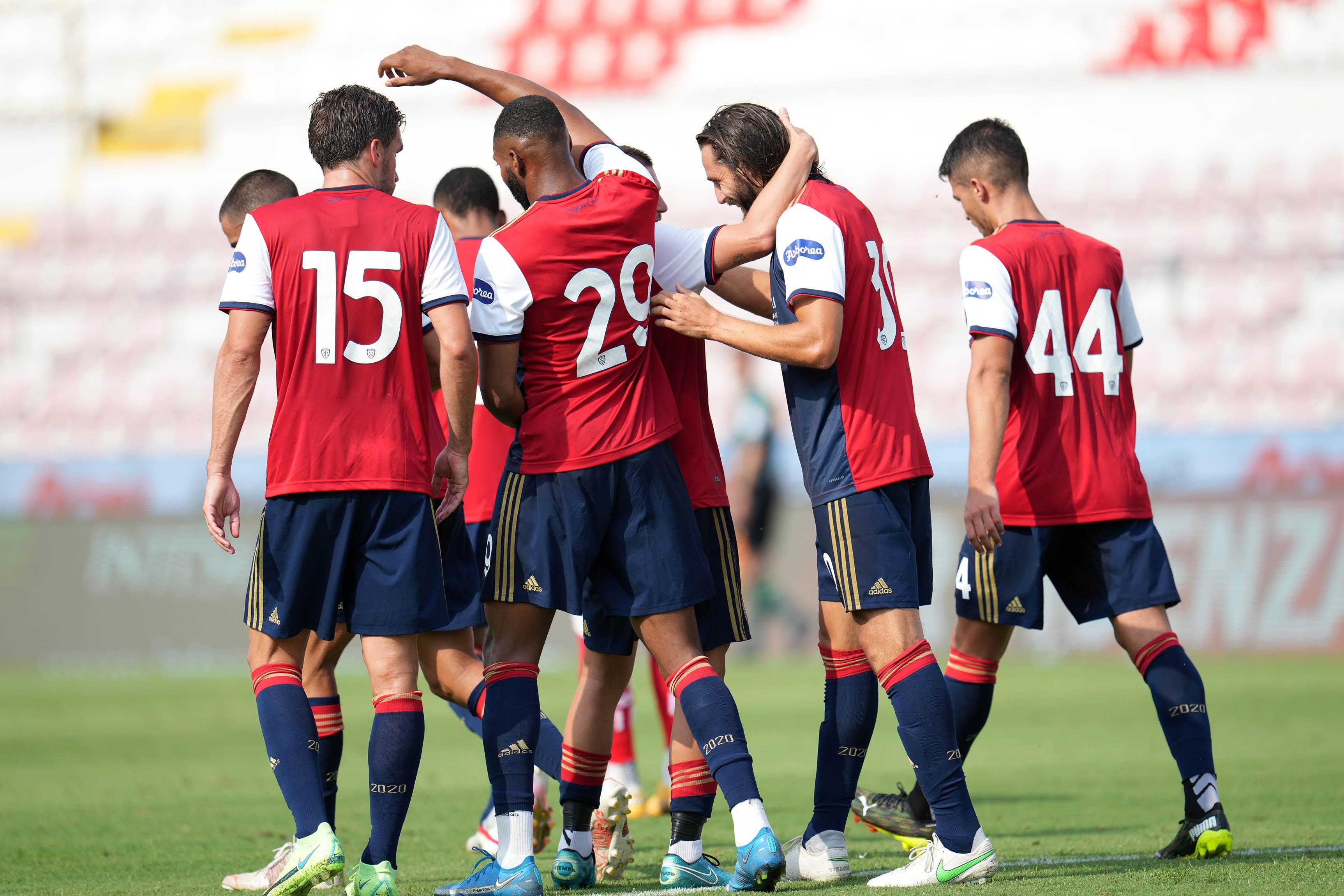 Cagliari, 3-0 al Vicenza in amichevole 