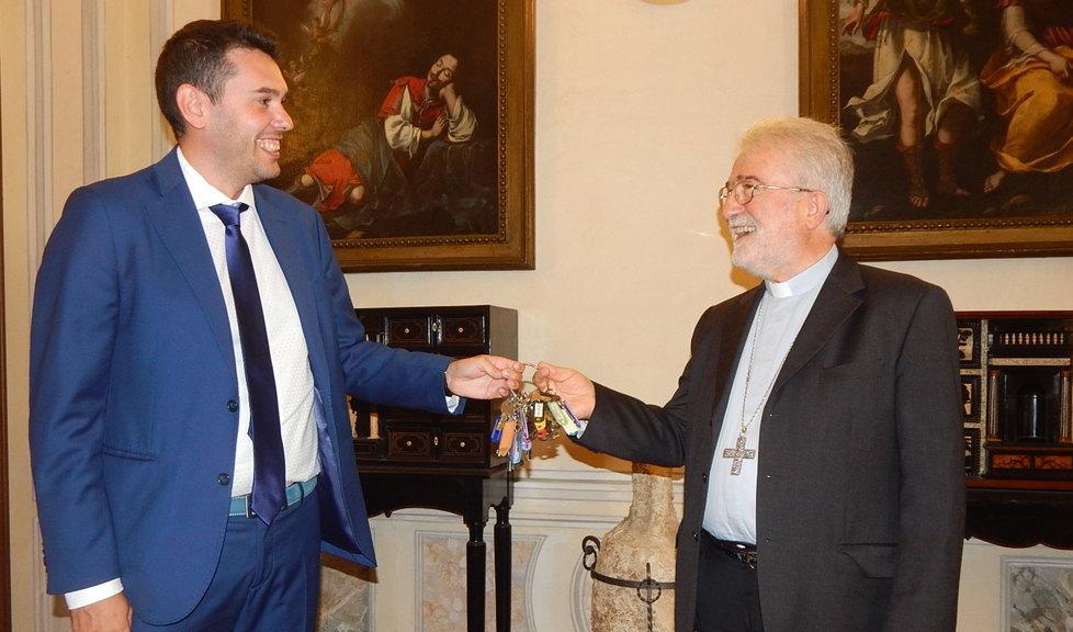 La Misericordia via dal centro Si trasferisce al centro Frassati 