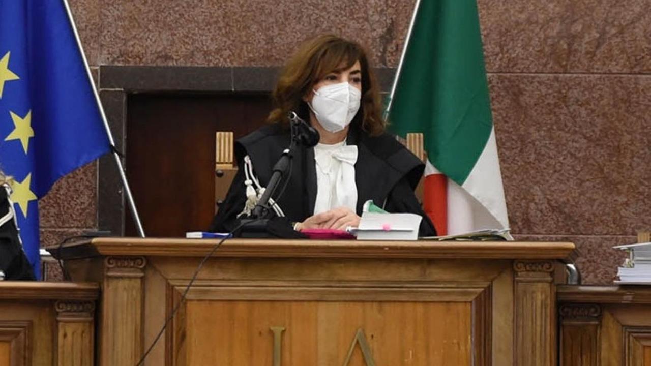 Notaio perseguitato dal cugino: «Ha esagerato»