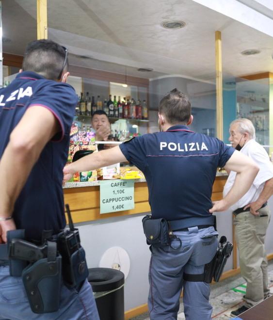Modena. Via Nobili, barista aggredito e preso a schiaffi 