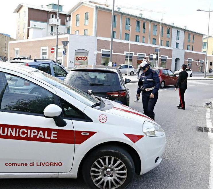 Polizia municipale sul luogo dell'incidente