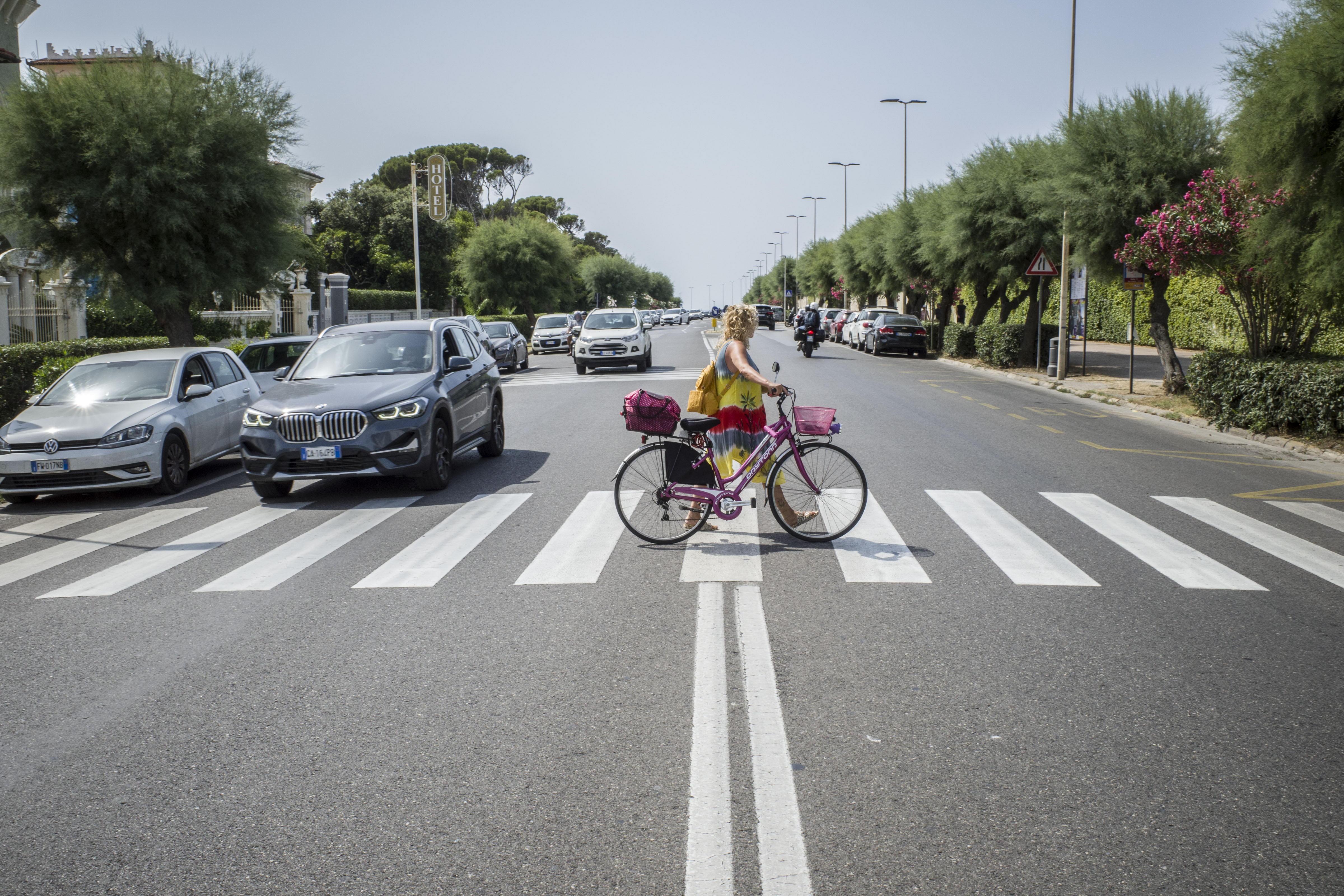 Viale Italia, ecco lo slalom a trenta all’ora: il nostro test - Video
