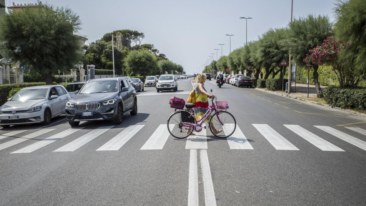 Viale Italia, ecco lo slalom a trenta all’ora: il nostro test - Video