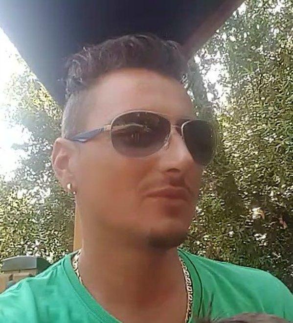 Muore a 45 anni a pochi giorni dalle nozze. La compagna: «Voleva sposarmi per garantirmi la serenità»