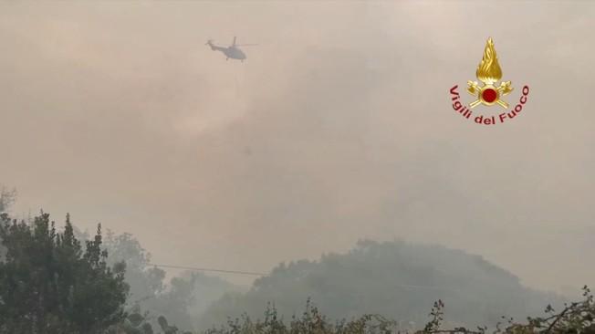 Rogo Oristanese, evacuazione per 400 persone a Scano Montiferro