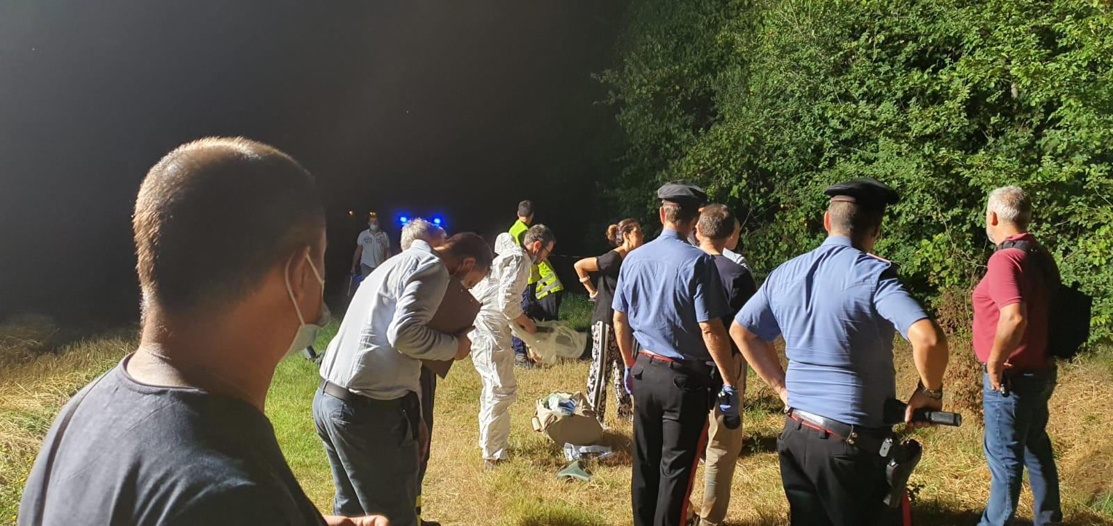 San Giuliano, trovato morto carbonizzato in un campo: quasi certamente assassinato 