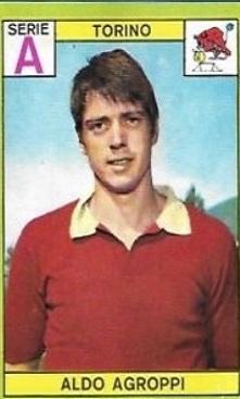 Il calcio e le canzoni ve li racconto io (ma non ce la faccio a parlare sottovoce)