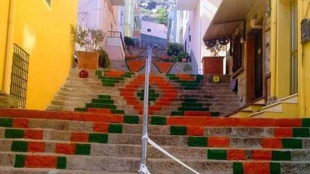 Le scalinate diventano cestini