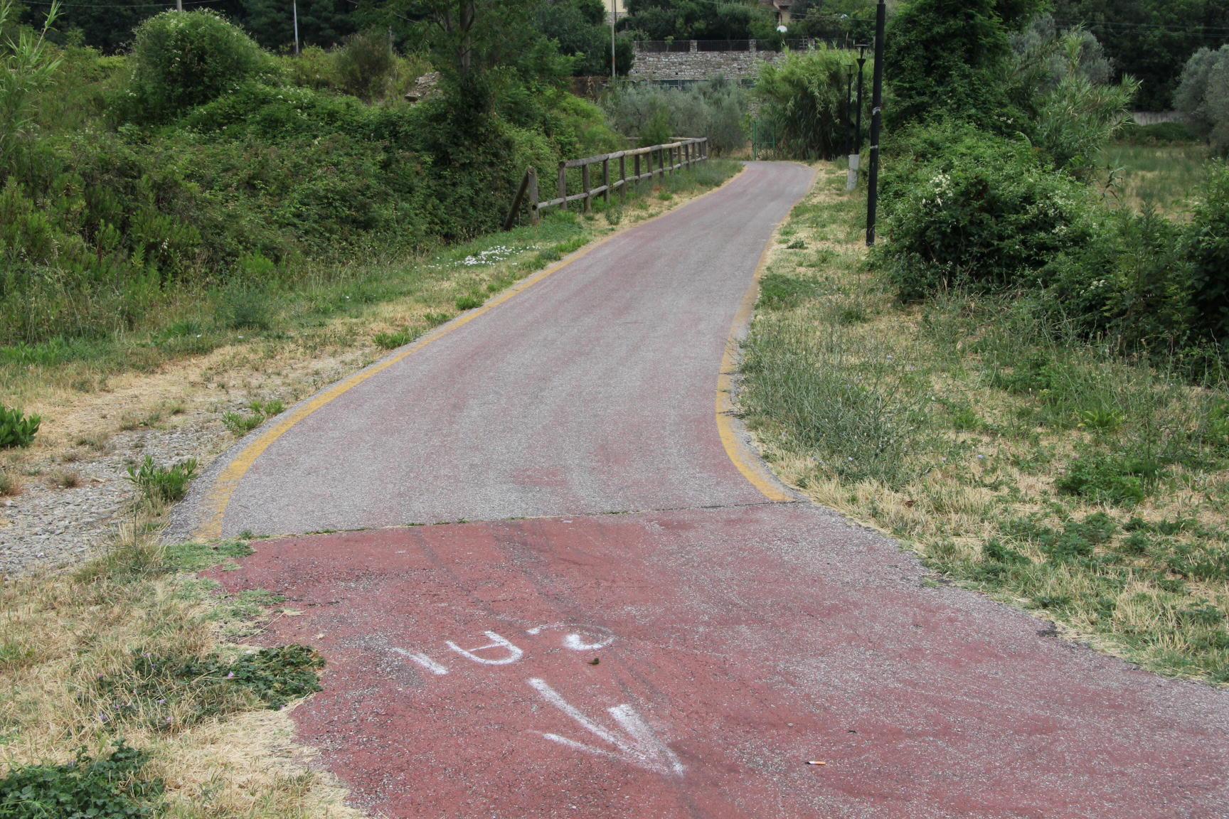 La pista ciclabile da Santa Lucia verso la Valbisenzio (foto d'archivio)