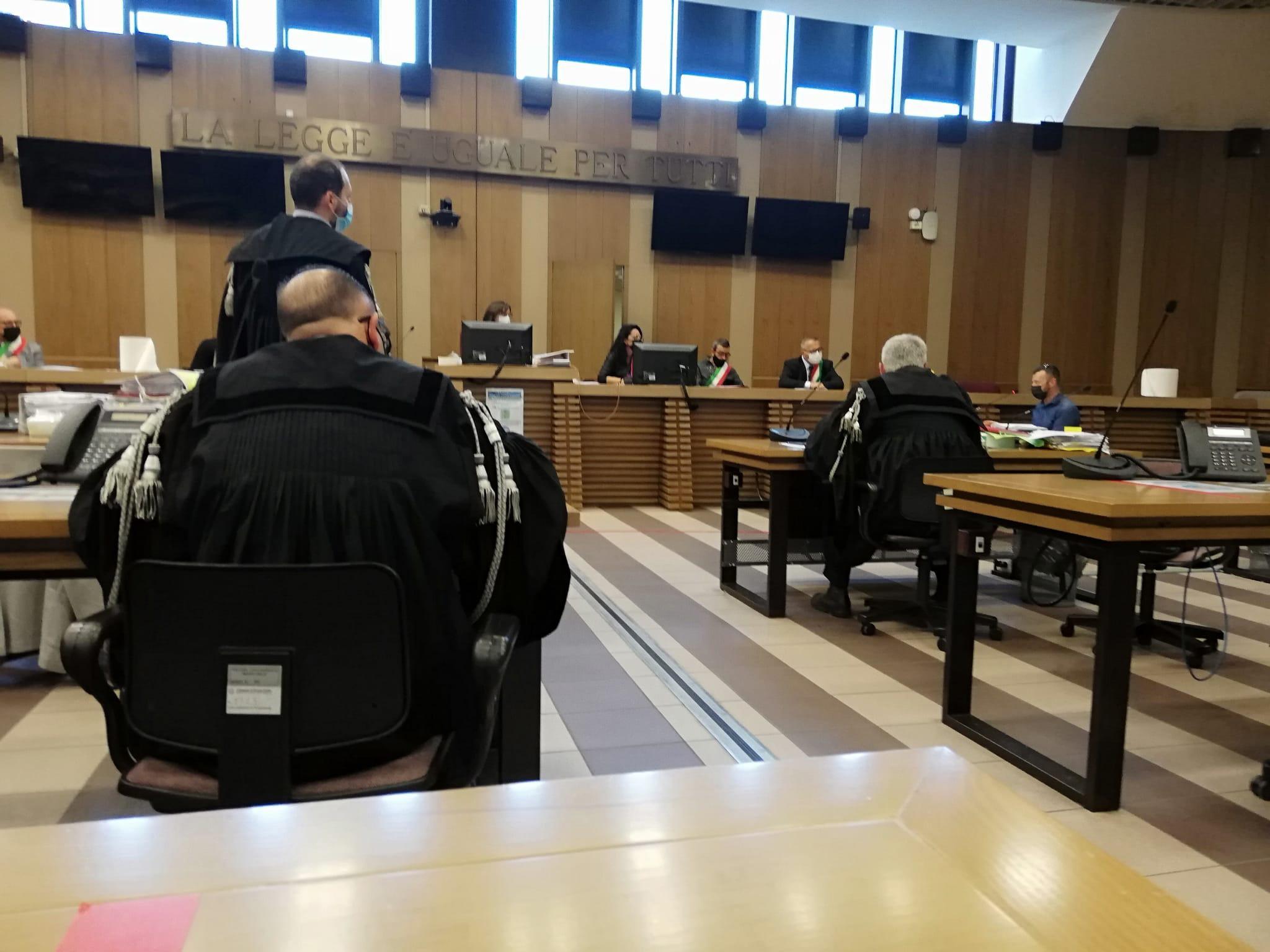 Un'aula di tribunale (Foto d'archivio)