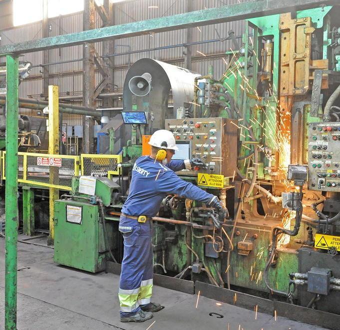 Arrivano i coils da Galati Riparte la produzione 