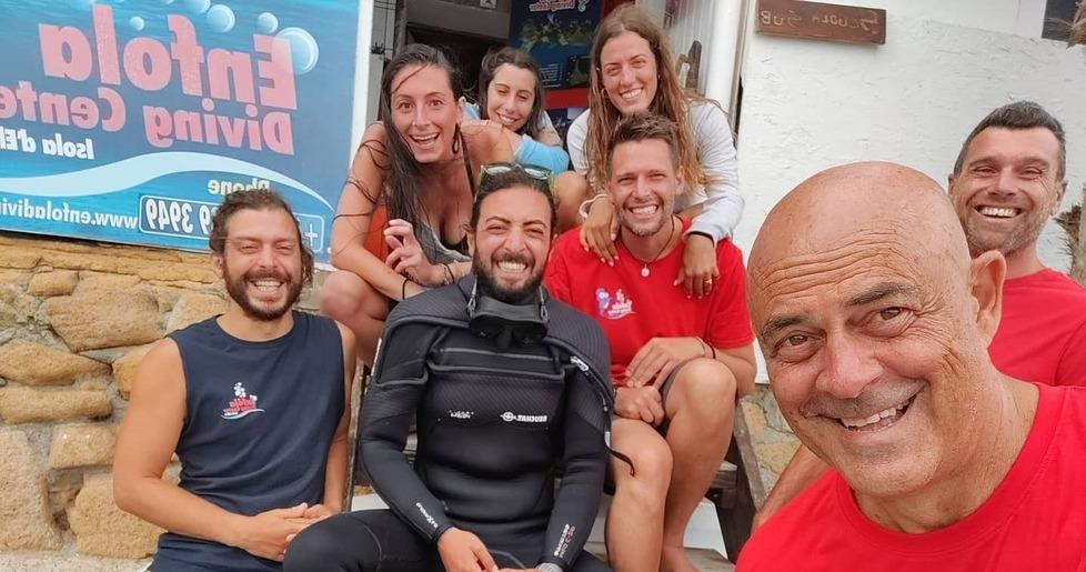 Crozza fa il sub all’Enfola