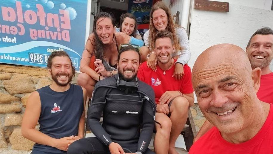 Crozza fa il sub all’Enfola