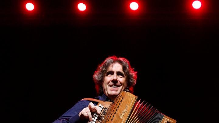 Ambrogio Sparagna e la sua musica popolare ai Chiostri di San Pietro